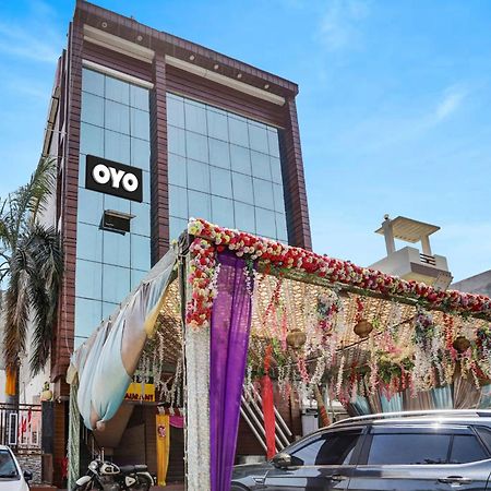 Chaya Hotel And Banquet Hall Kanpur Eksteriør billede