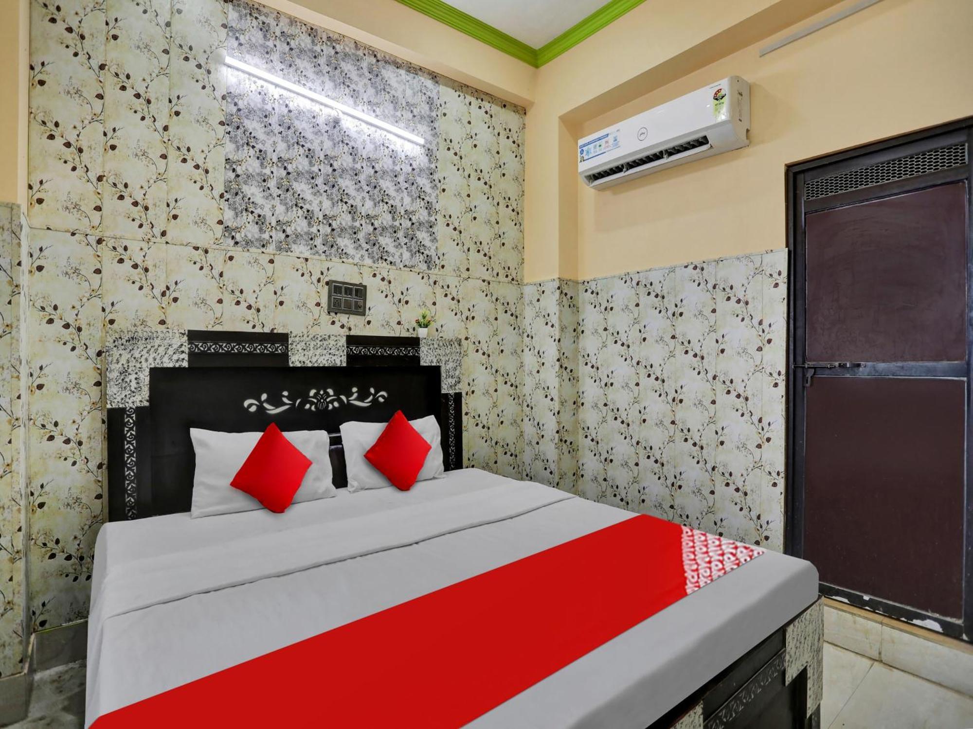 Chaya Hotel And Banquet Hall Kanpur Eksteriør billede